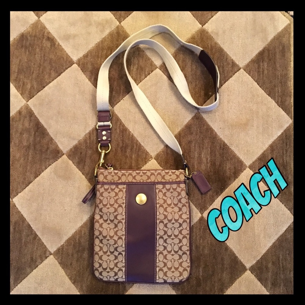 ❤️Vintage❤️ COACH signature crossbody bag